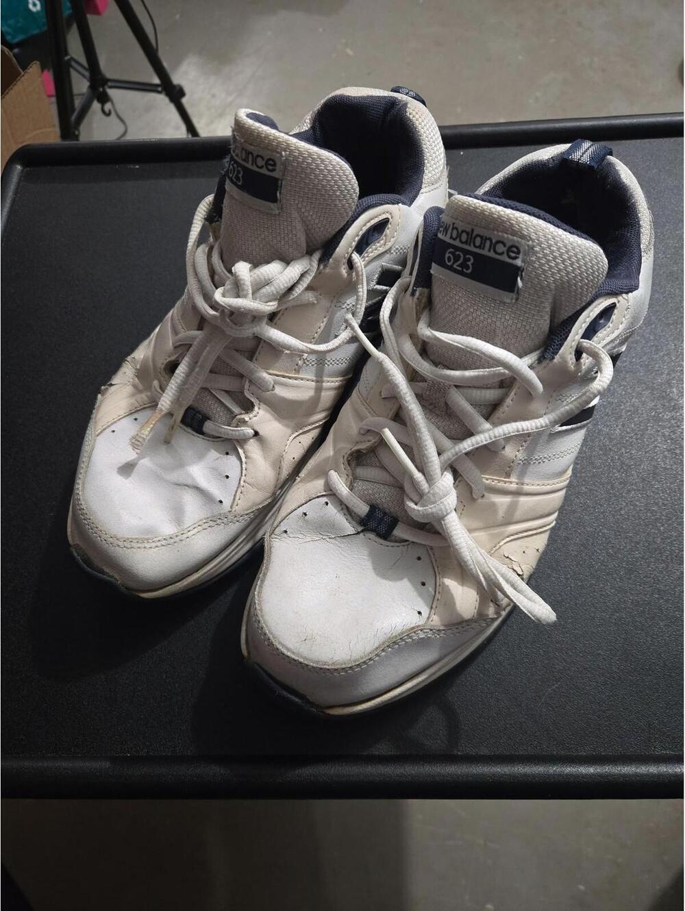 New Balance 623 Men's Training Shoes White/Navy Size 8